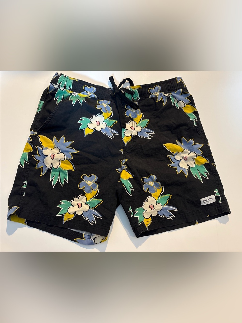 Banks Journal Men's Striped Casual Shorts/ Board Shorts Size Medium Floral